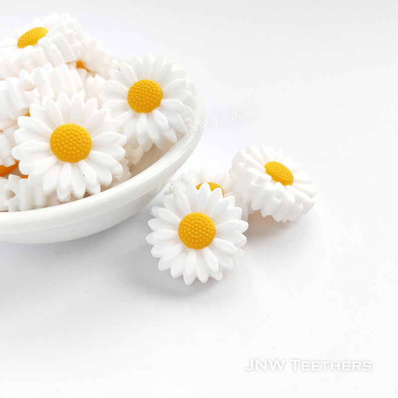22mm white daisy silicone focal beads