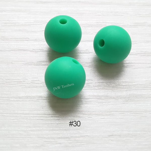 30 Kelly green silicone round beads 9mm 12mm 15mm