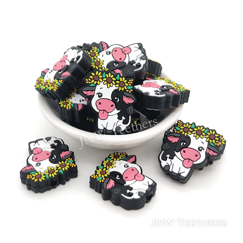 Big tongue cow wearing garland silicone focal beads