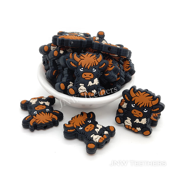 Black highland cow silicone focal beads