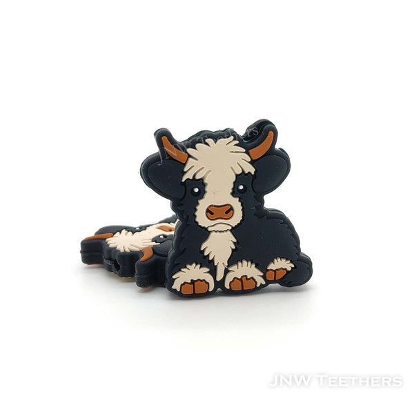 Black highland cow silicone focal beads
