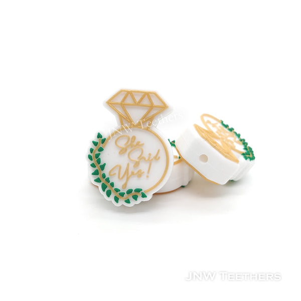 Diamond ring silicone focal beads Gold