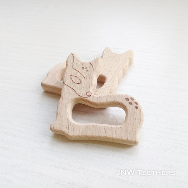 Doe engraved wooden teether