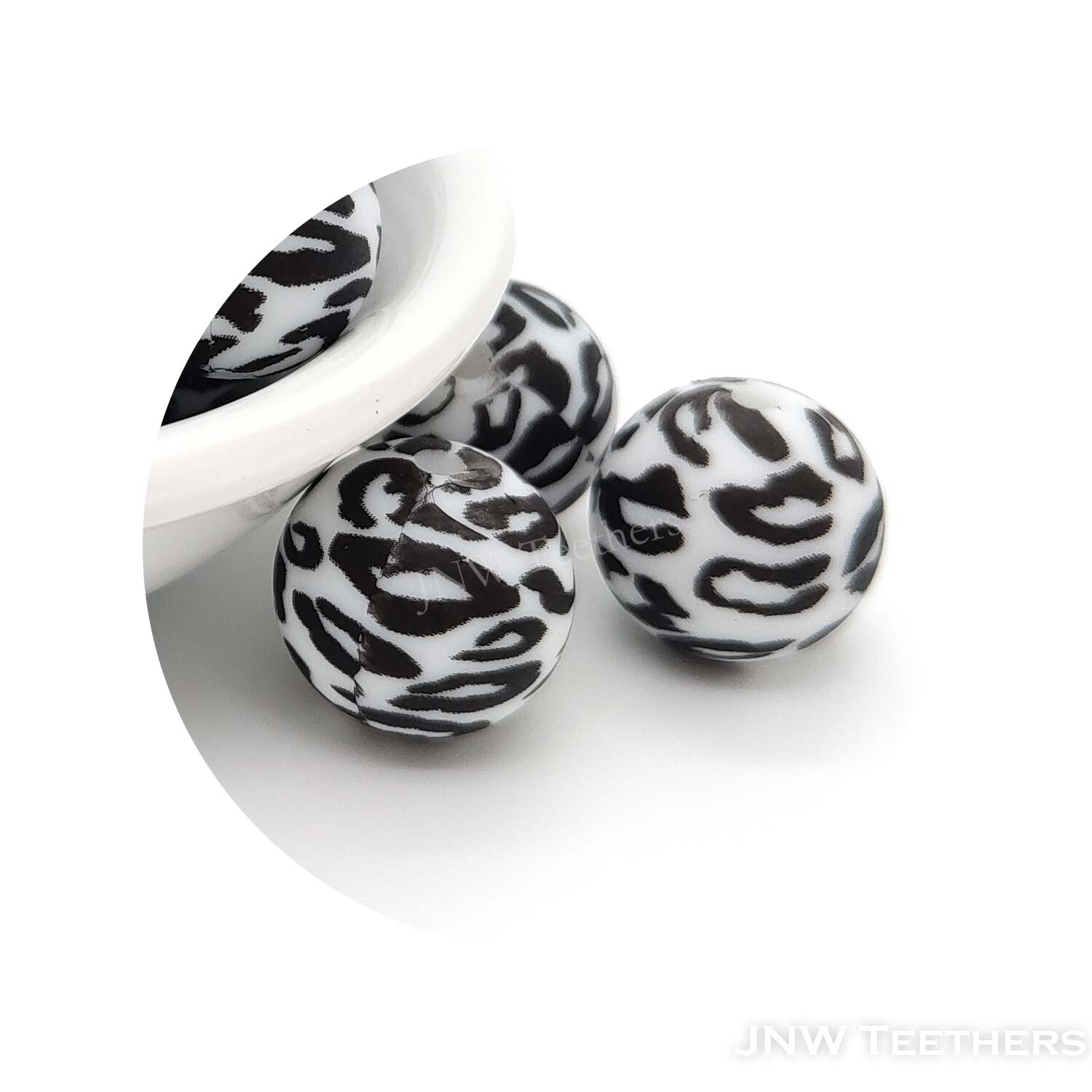 White Leopard Prints - Silicone Beads