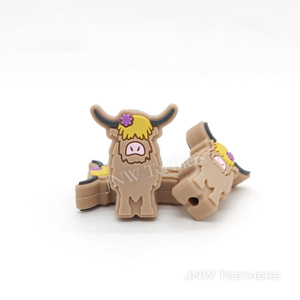 Beige Scottish Highland Cows silicone focal beads